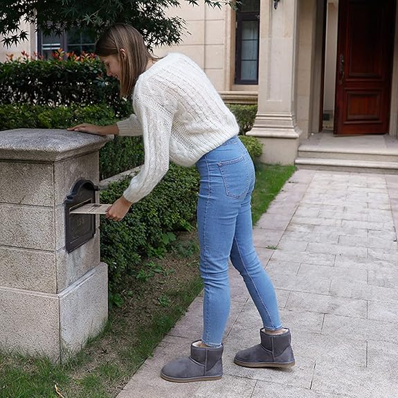 Indoor-outdoor non-slip soles